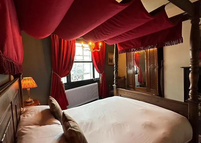 Golden Fleece York